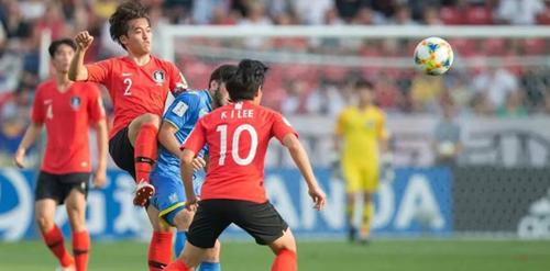 东亚杯韩国男足vs日本男足的相关图片